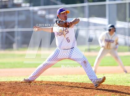Thumbnail 2 in Paramount vs. Lynwood photogallery.