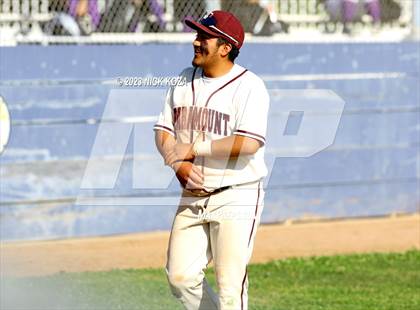 Thumbnail 2 in Paramount vs. Lynwood photogallery.
