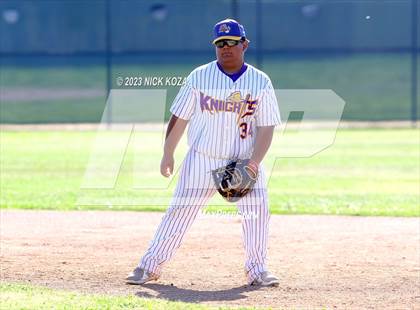 Thumbnail 1 in Paramount vs. Lynwood photogallery.