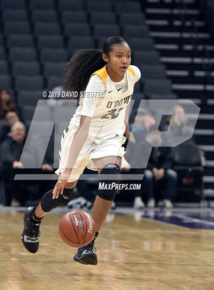 Thumbnail 2 in Rosary Academy vs. Bishop O'Dowd (CIF State D1 Final) photogallery.