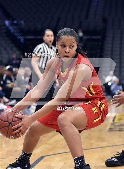 Thumbnail 2 in Rosary Academy vs. Bishop O'Dowd (CIF State D1 Final) photogallery.
