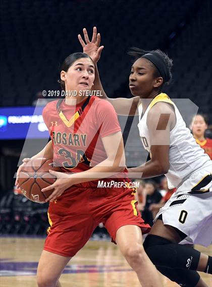 Thumbnail 1 in Rosary Academy vs. Bishop O'Dowd (CIF State D1 Final) photogallery.