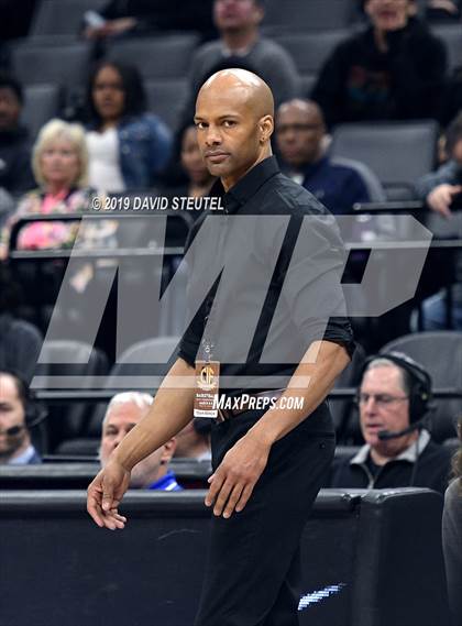 Thumbnail 2 in Rosary Academy vs. Bishop O'Dowd (CIF State D1 Final) photogallery.