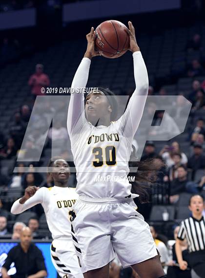 Thumbnail 3 in Rosary Academy vs. Bishop O'Dowd (CIF State D1 Final) photogallery.