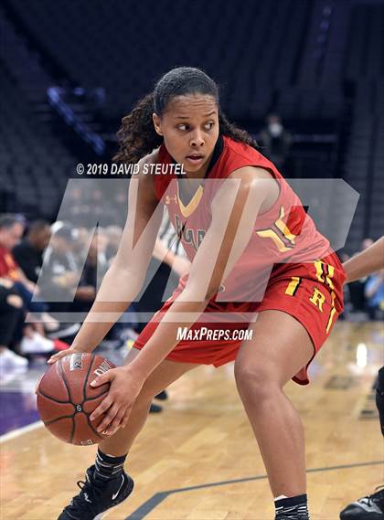 Thumbnail 3 in Rosary Academy vs. Bishop O'Dowd (CIF State D1 Final) photogallery.