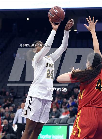 Thumbnail 3 in Rosary Academy vs. Bishop O'Dowd (CIF State D1 Final) photogallery.