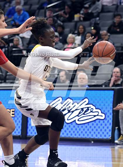 Thumbnail 2 in Rosary Academy vs. Bishop O'Dowd (CIF State D1 Final) photogallery.