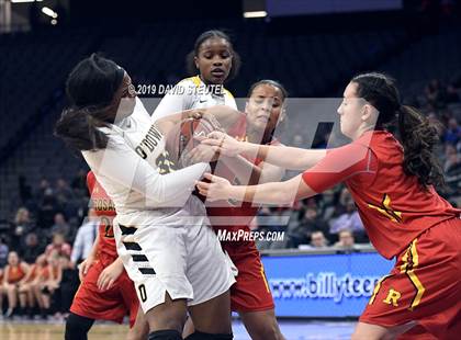 Thumbnail 2 in Rosary Academy vs. Bishop O'Dowd (CIF State D1 Final) photogallery.