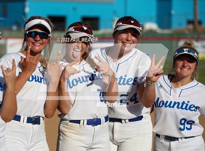 Thumbnail 2 in South Williamsport vs. Muncy (PIAA District IV Class AA Final) photogallery.
