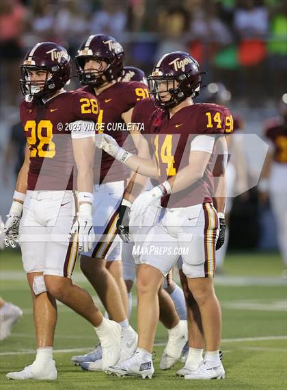 Thumbnail 2 in Vandegrift @ Dripping Springs photogallery.