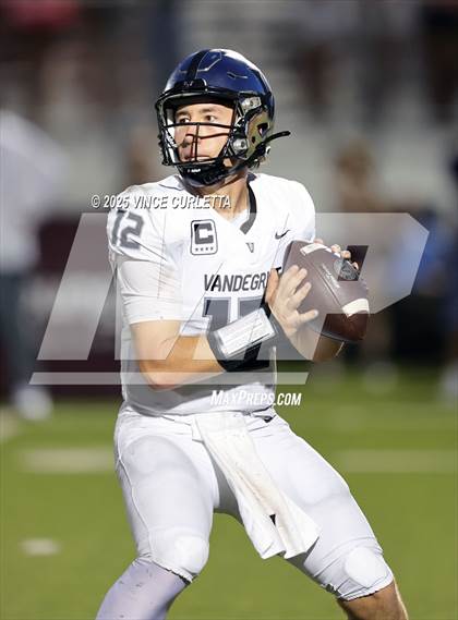Thumbnail 2 in Vandegrift @ Dripping Springs photogallery.