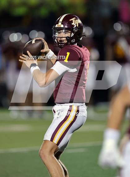 Thumbnail 3 in Vandegrift @ Dripping Springs photogallery.