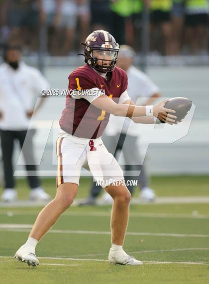 Thumbnail 1 in Vandegrift @ Dripping Springs photogallery.