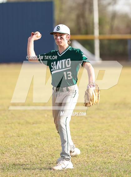 Thumbnail 3 in Lipan @ Santo photogallery.
