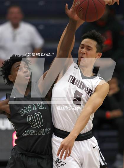 Thumbnail 3 in Moreau Catholic vs. Woodcreek (MaxPreps MLK Classic) photogallery.