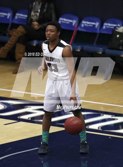 Thumbnail 3 in Moreau Catholic vs. Woodcreek (MaxPreps MLK Classic) photogallery.