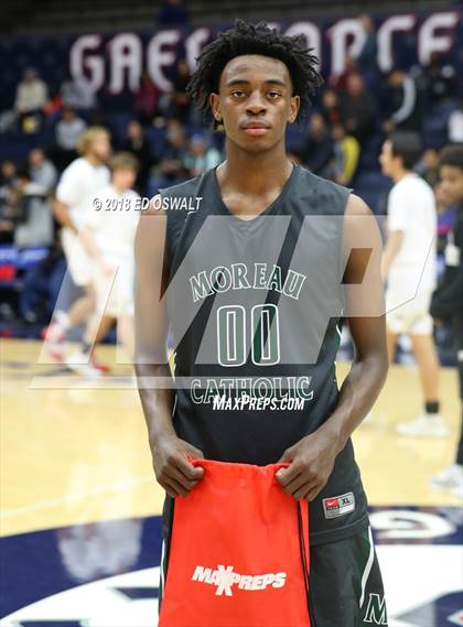 Thumbnail 2 in Moreau Catholic vs. Woodcreek (MaxPreps MLK Classic) photogallery.