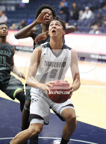 Thumbnail 2 in Moreau Catholic vs. Woodcreek (MaxPreps MLK Classic) photogallery.