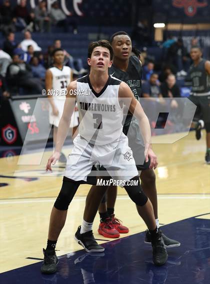 Thumbnail 3 in Moreau Catholic vs. Woodcreek (MaxPreps MLK Classic) photogallery.