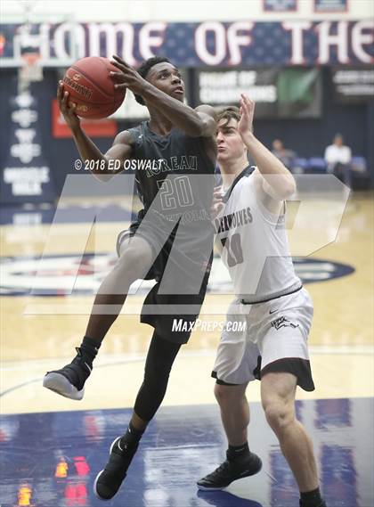 Thumbnail 1 in Moreau Catholic vs. Woodcreek (MaxPreps MLK Classic) photogallery.