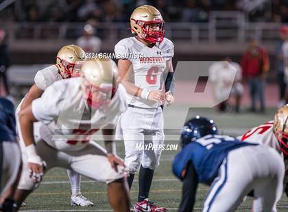 Thumbnail 2 in Kamehameha Maui vs. Roosevelt (HHSAA D2 Semifinal) photogallery.