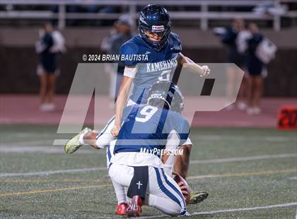 Thumbnail 3 in Kamehameha Maui vs. Roosevelt (HHSAA D2 Semifinal) photogallery.