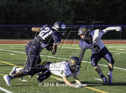 Thumbnail 3 in Victor vs Pittsford photogallery.