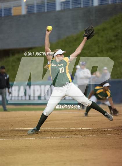 Thumbnail 2 in Patrick Henry vs. Carlsbad (CIF SDS D1 Final) photogallery.