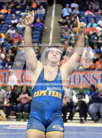 Thumbnail 3 in NCHSAA Wrestling Championship (Finals 220 lb) photogallery.