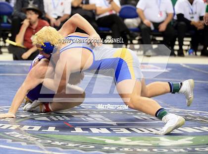Thumbnail 3 in NCHSAA Wrestling Championship (Finals 220 lb) photogallery.