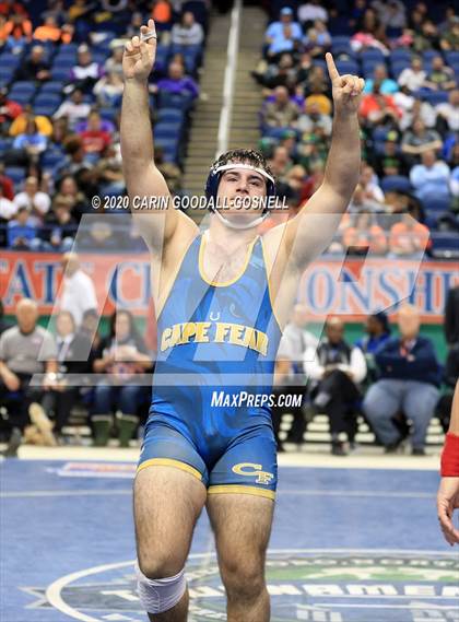 Thumbnail 2 in NCHSAA Wrestling Championship (Finals 220 lb) photogallery.