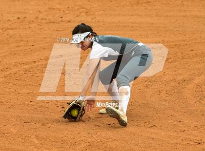 Thumbnail 3 in Boerne vs Robstown (SAISD Softball Tournament) photogallery.