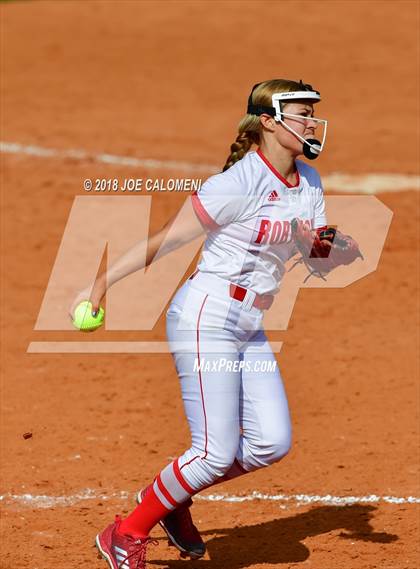 Thumbnail 3 in Boerne vs Robstown (SAISD Softball Tournament) photogallery.