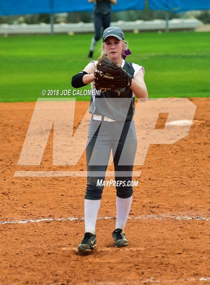 Thumbnail 1 in Boerne vs Robstown (SAISD Softball Tournament) photogallery.