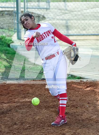 Thumbnail 1 in Boerne vs Robstown (SAISD Softball Tournament) photogallery.