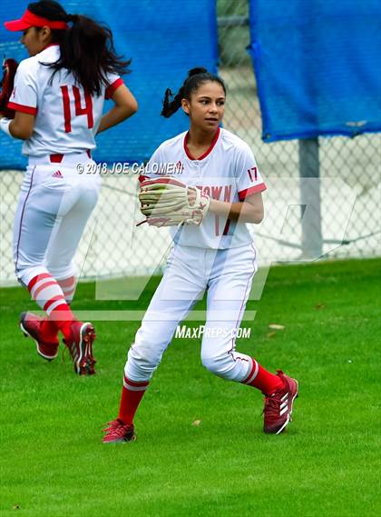 Thumbnail 3 in Boerne vs Robstown (SAISD Softball Tournament) photogallery.