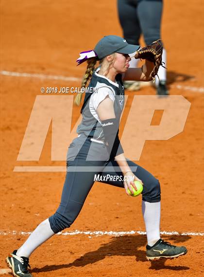 Thumbnail 1 in Boerne vs Robstown (SAISD Softball Tournament) photogallery.