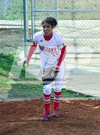 Thumbnail 3 in Boerne vs Robstown (SAISD Softball Tournament) photogallery.