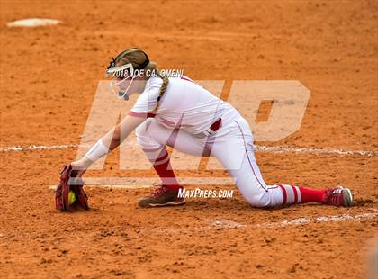 Thumbnail 2 in Boerne vs Robstown (SAISD Softball Tournament) photogallery.