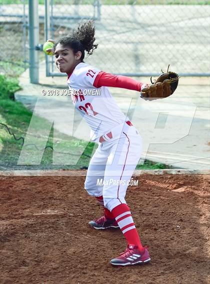 Thumbnail 1 in Boerne vs Robstown (SAISD Softball Tournament) photogallery.