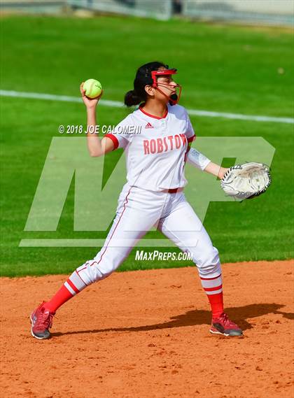 Thumbnail 3 in Boerne vs Robstown (SAISD Softball Tournament) photogallery.