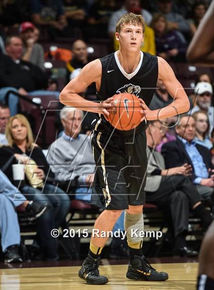 Thumbnail 3 in Waynesville vs Bentonville (Bass Pro Tournament of Champions) photogallery.