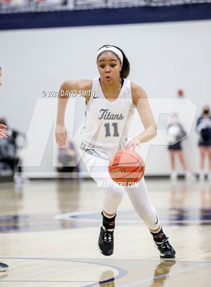 Thumbnail 3 in Raymore-Peculiar @ Lee's Summit West (MSHSAA District Championship) photogallery.