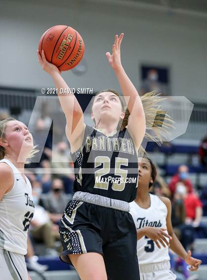 Thumbnail 3 in Raymore-Peculiar @ Lee's Summit West (MSHSAA District Championship) photogallery.