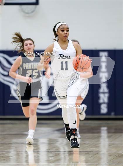 Thumbnail 3 in Raymore-Peculiar @ Lee's Summit West (MSHSAA District Championship) photogallery.