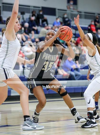 Thumbnail 3 in Raymore-Peculiar @ Lee's Summit West (MSHSAA District Championship) photogallery.