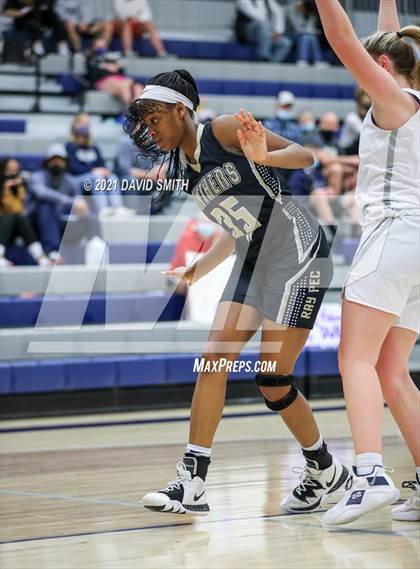 Thumbnail 1 in Raymore-Peculiar @ Lee's Summit West (MSHSAA District Championship) photogallery.