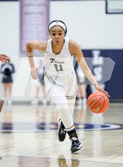 Thumbnail 3 in Raymore-Peculiar @ Lee's Summit West (MSHSAA District Championship) photogallery.
