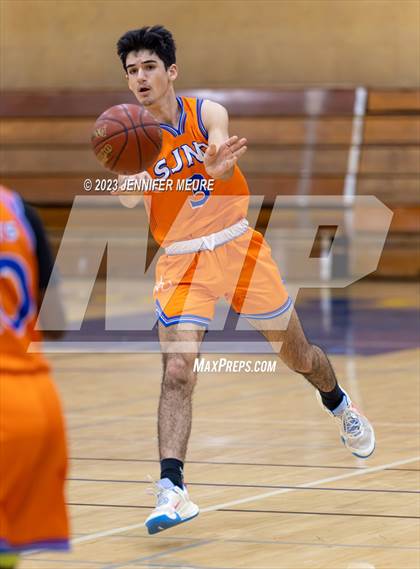 Thumbnail 2 in Tennyson vs. St. Joseph Notre Dame photogallery.