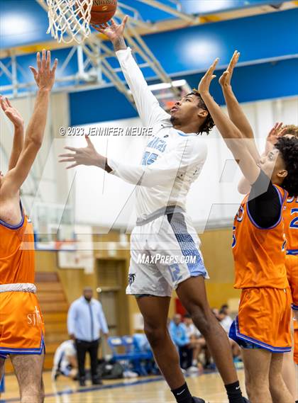 Thumbnail 3 in Tennyson vs. St. Joseph Notre Dame photogallery.